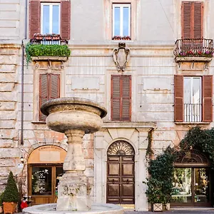 Apartment Coronari, Rome